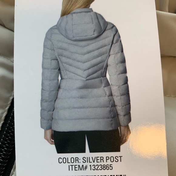 32 Degrees Heat lightweight Hood Puffer Jacket - Picture 2 of 5